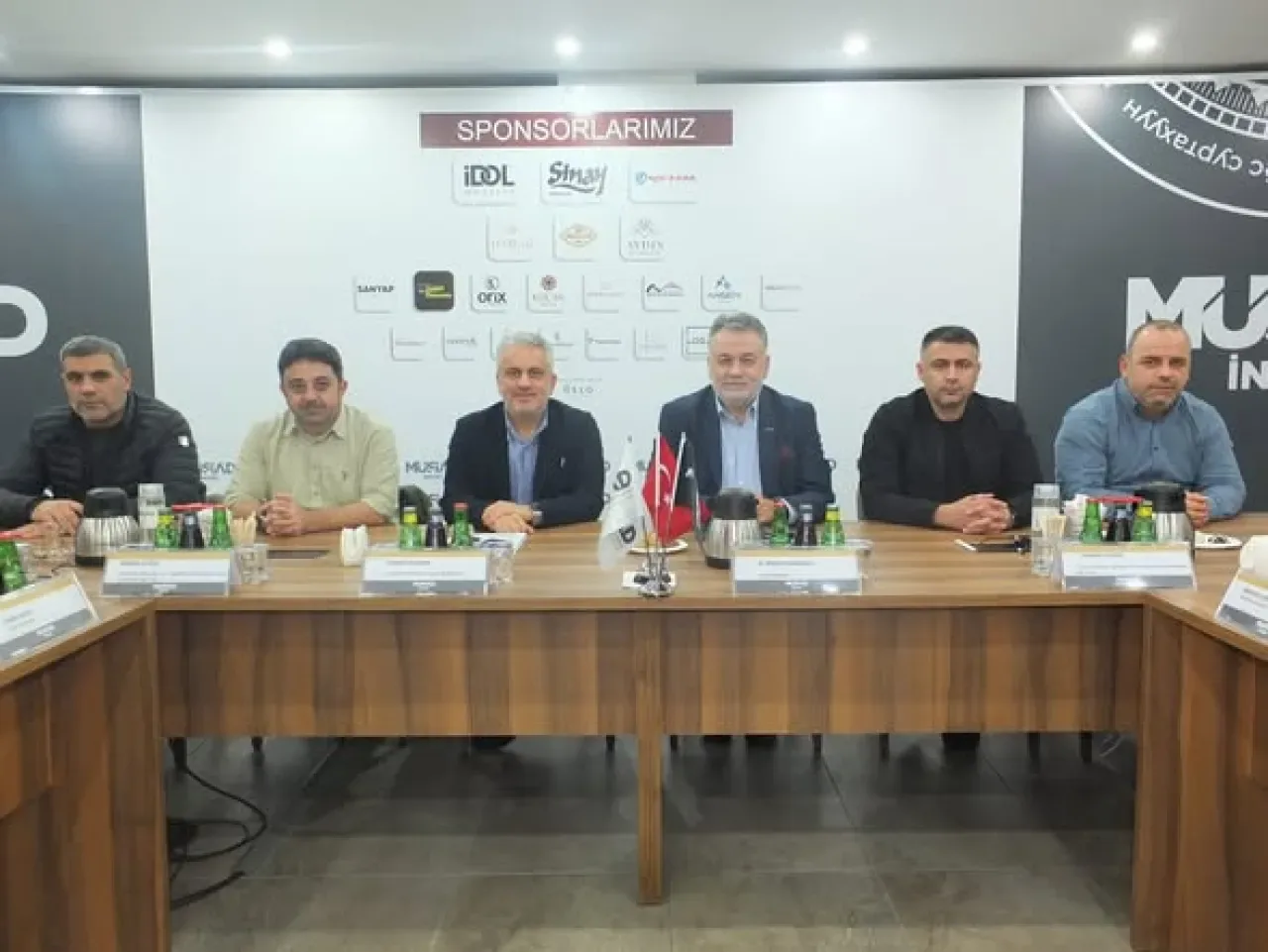 AK Partili Salman, İnegöl MÜSİAD ile Türkiye Yüzyılı Vizyonunu Görüştü AK Partili Salman, İnegöl MÜSİAD ile Türkiye Yüzyılı Vizyonunu Görüştü