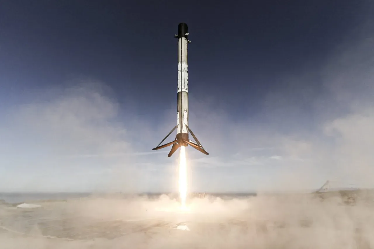 Besxar ve SpaceX, Uzayda Çip Üretim Devrimi İçin İş Birliğine Gitti Besxar ve SpaceX, Uzayda Çip Üretim Devrimi İçin İş Birliğine Gitti