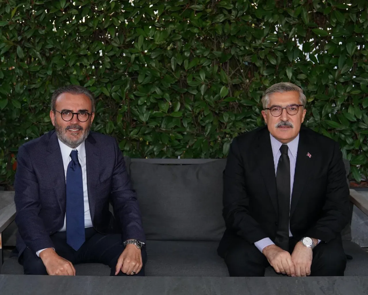 Mahir Ünal, Parti Üst Düzey Yetkilisini Makamında Ağırladı Mahir Ünal, Parti Üst Düzey Yetkilisini Makamında Ağırladı