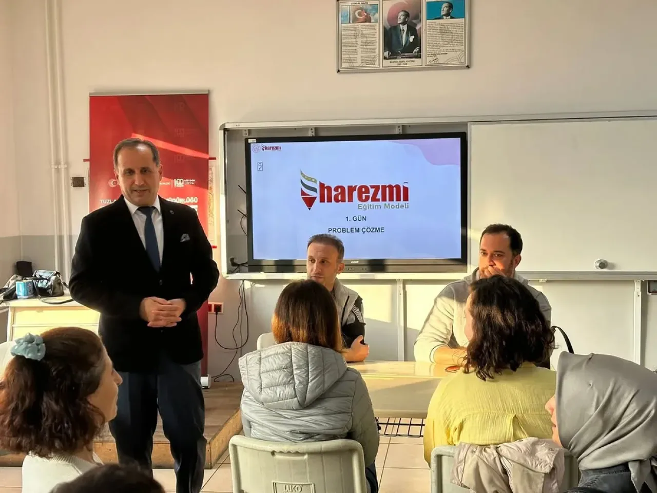 Harezmi Eğitim Modeli Öğretmen Eğitimleri Tuzla'da Devam Ediyor Harezmi Eğitim Modeli Öğretmen Eğitimleri Tuzla'da Devam Ediyor