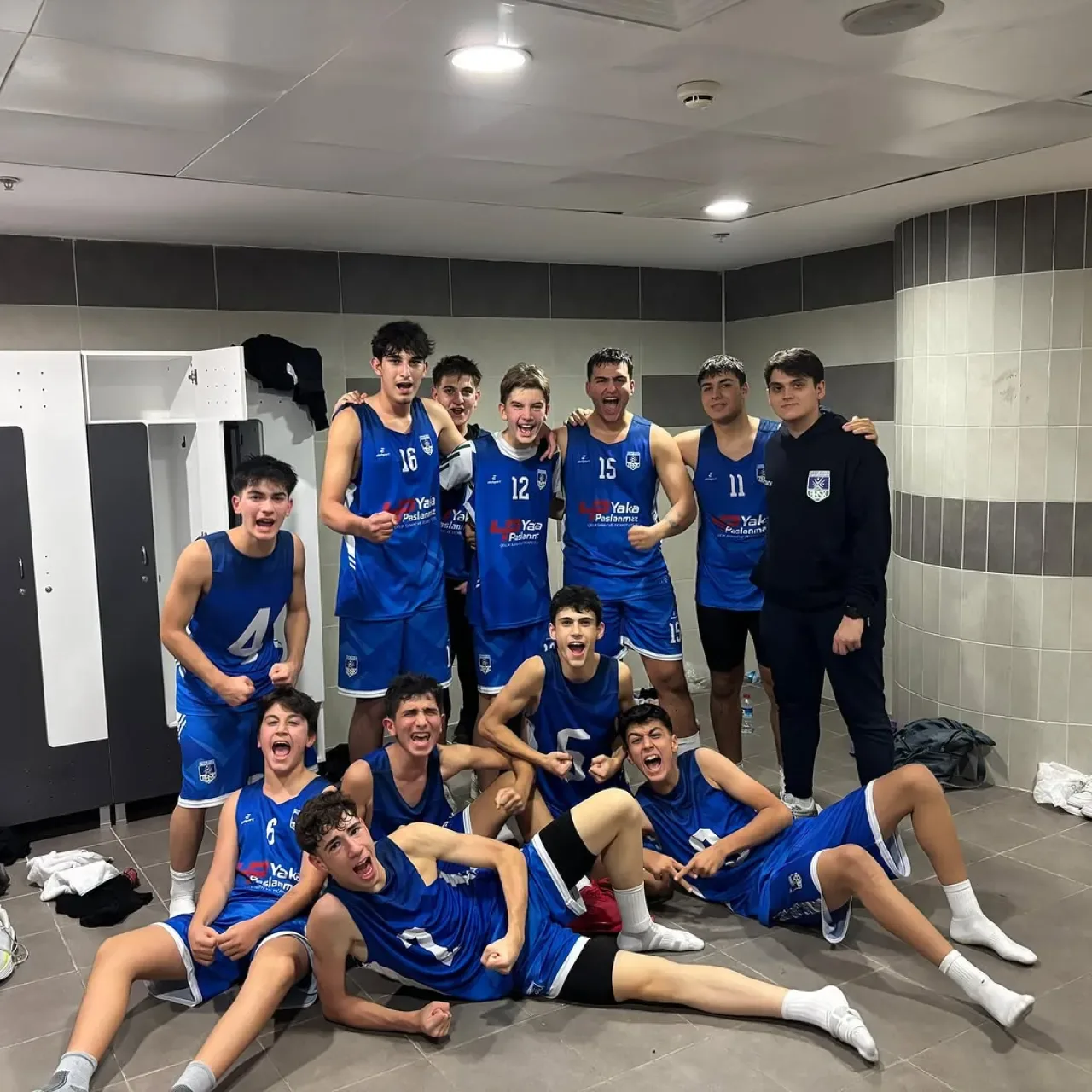 Bahçelievler Belediye SK U16 Basketbol Takımı Galibiyet Aldı Bahçelievler Belediye SK U16 Basketbol Takımı Galibiyet Aldı