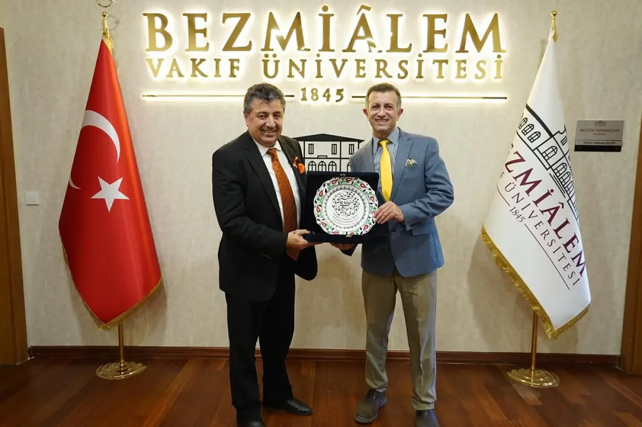 Rowan University Yetkilisi Bezmialem'de: Akademik İş Birliği Vurgusu Rowan University Yetkilisi Bezmialem'de: Akademik İş Birliği Vurgusu