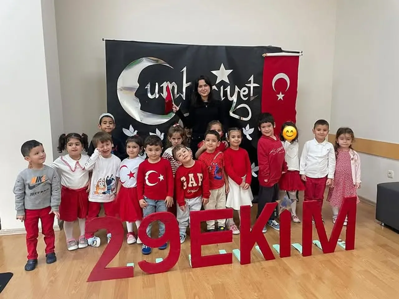 Pendik'te Minik Eller Hem Öğreniyor Hem Üretiyor Pendik'te Minik Eller Hem Öğreniyor Hem Üretiyor