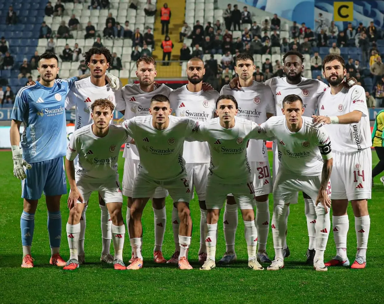 Bitexen Antalyaspor, Hesapcom Antalyaspor ve Sevdamız Antalyaspor Taraftar Grupları Hakkında Bitexen Antalyaspor, Hesapcom Antalyaspor ve Sevdamız Antalyaspor Taraftar Grupları Hakkında