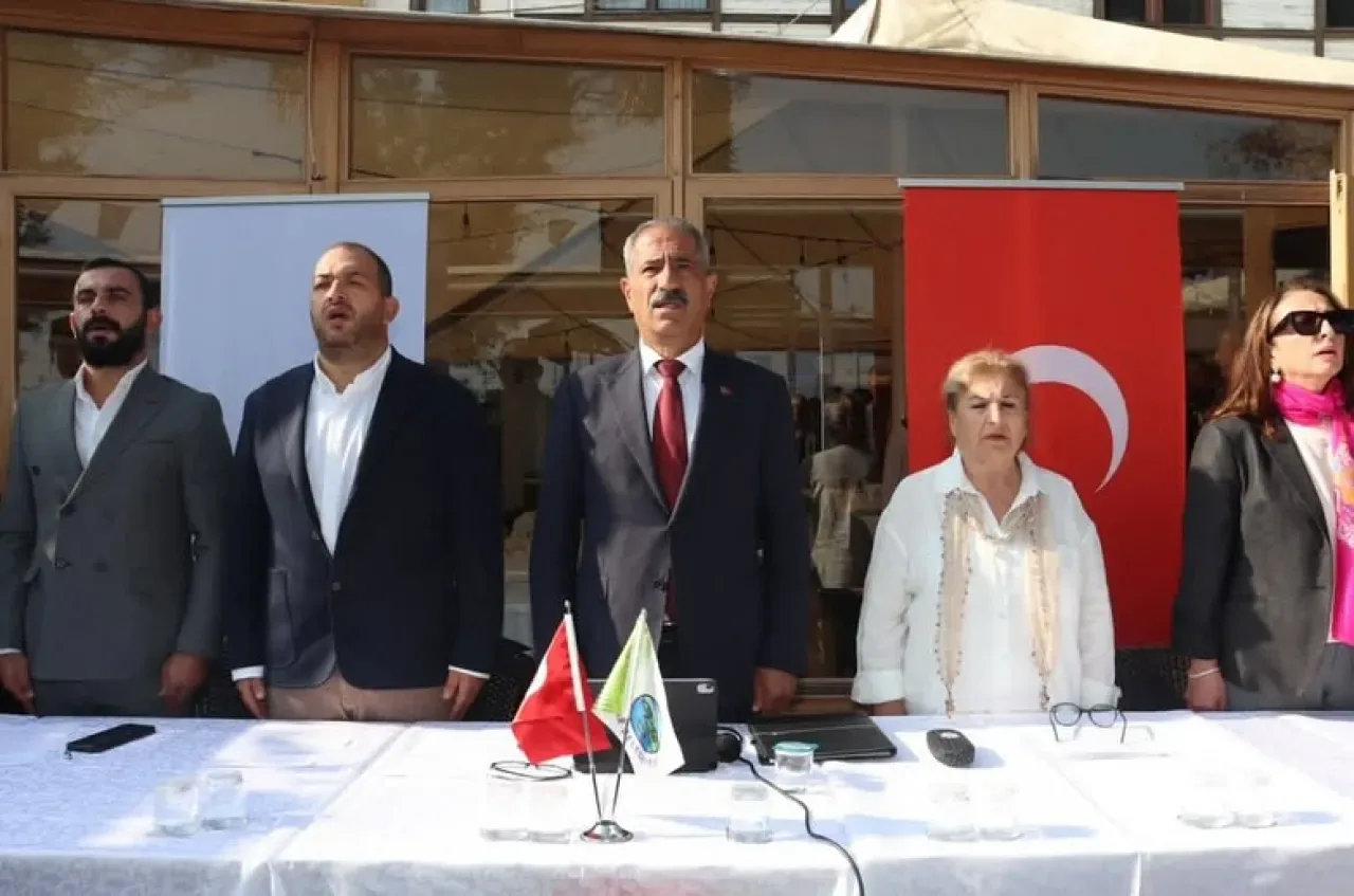Adalar Belediyesi Kasım Ayı Meclis Toplantısı Heybeliada'da Yapıldı Adalar Belediyesi Kasım Ayı Meclis Toplantısı Heybeliada'da Yapıldı