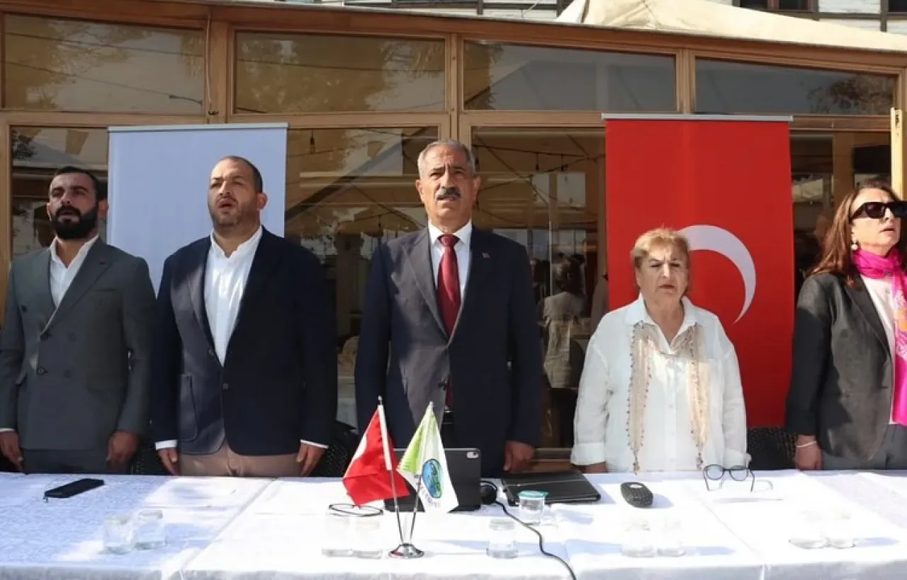 CHP Adalar Kadın Kolu, Heybeliada'daki Halka Açık Meclis Toplantısına Katıldı CHP Adalar Kadın Kolu, Heybeliada'daki Halka Açık Meclis Toplantısına Katıldı