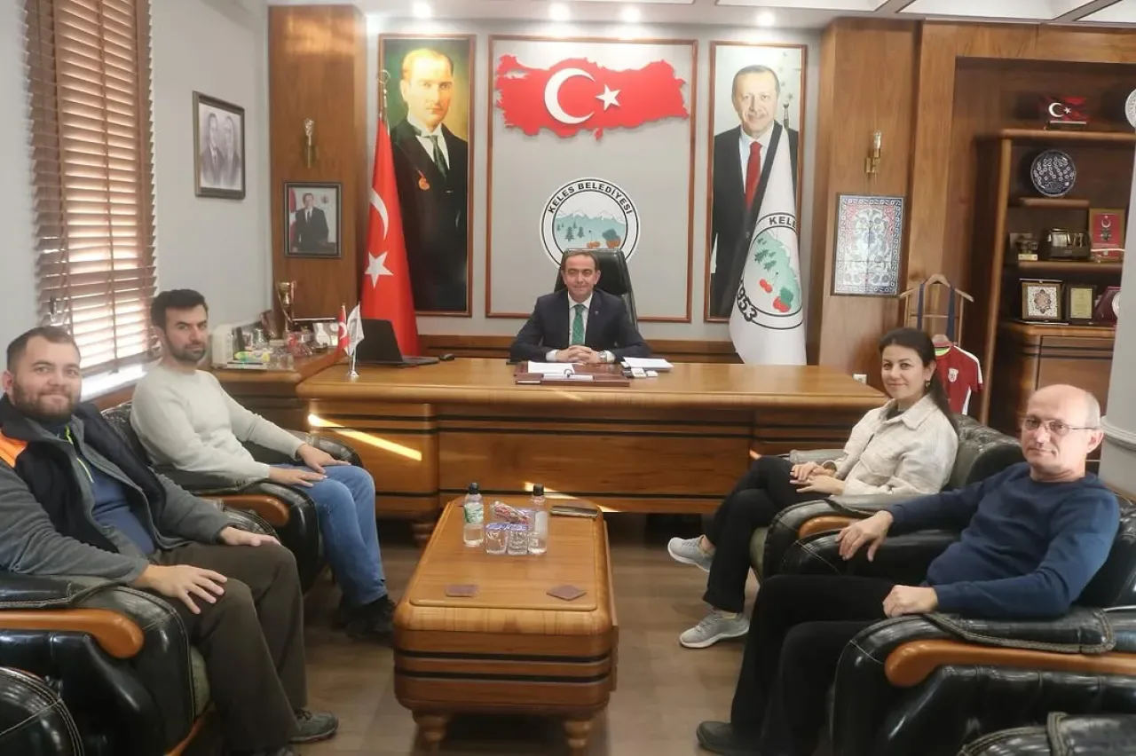 Bursa Keles'te Orman Fakültesi Akademisyenleri İlçe İncelemesi Gerçekleştirdi Bursa Keles'te Orman Fakültesi Akademisyenleri İlçe İncelemesi Gerçekleştirdi