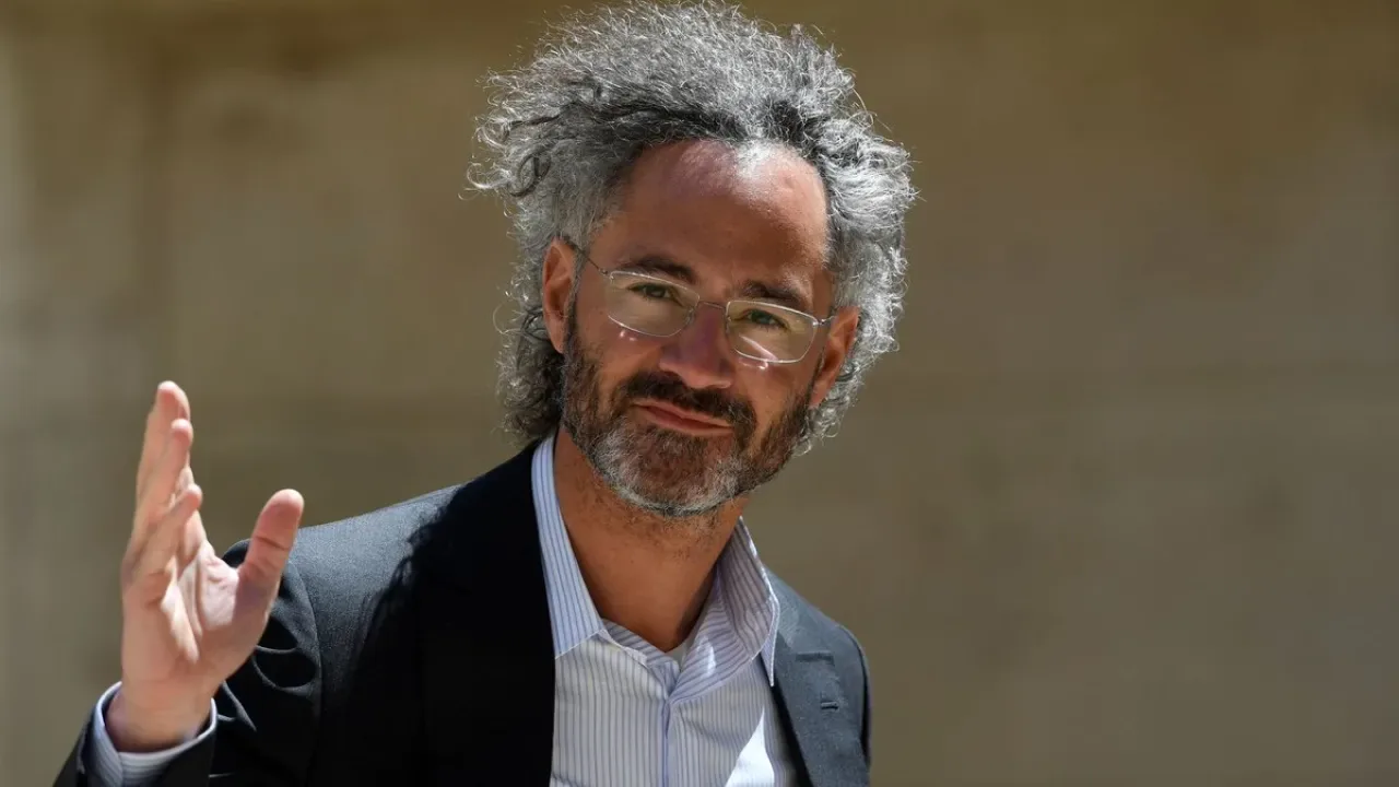 Palantir Teknoloji, Yapay Zeka Talebiyle Beklenenin Üzerinde Performans Gösterdi Palantir Teknoloji, Yapay Zeka Talebiyle Beklenenin Üzerinde Performans Gösterdi