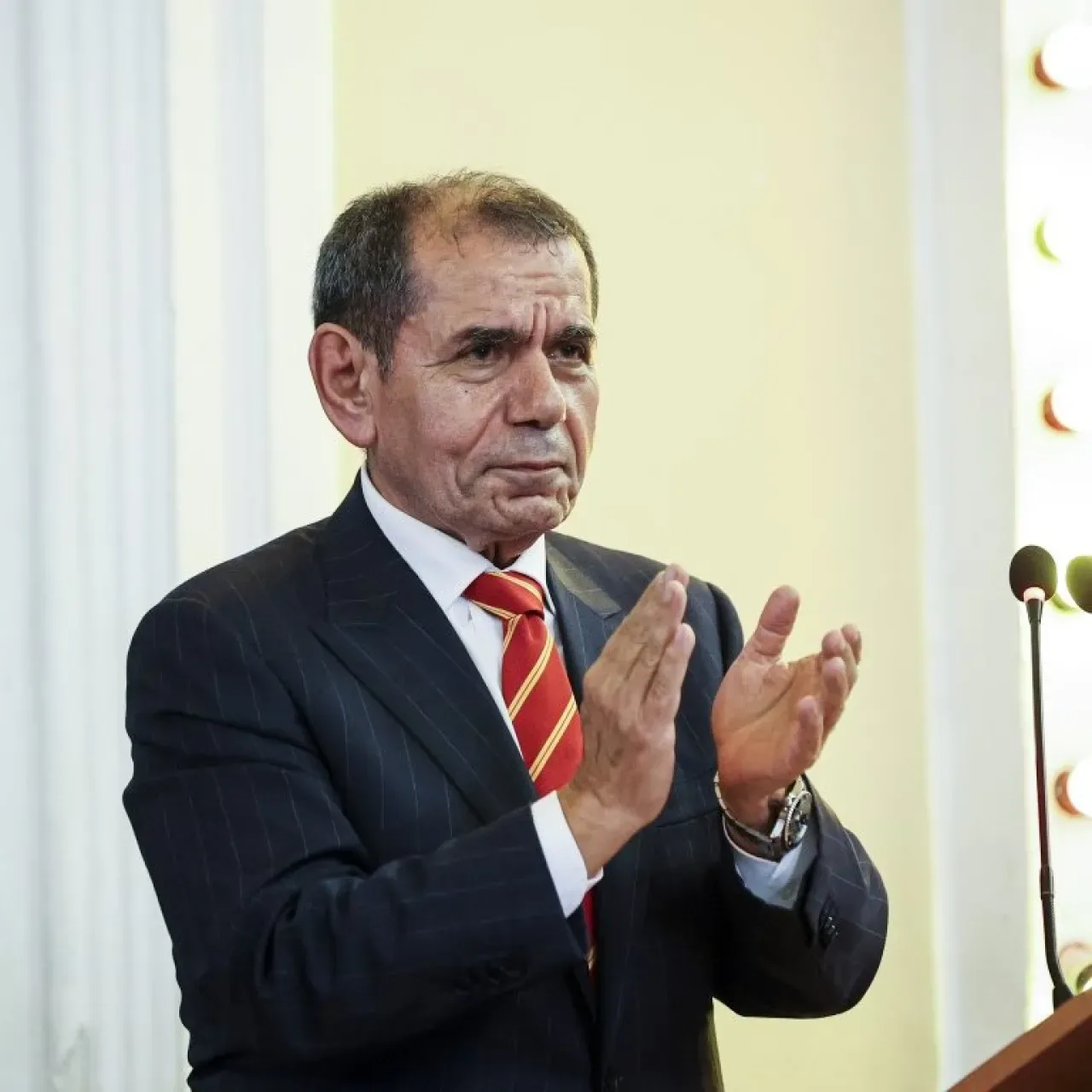 Galatasaray Başkanı Dursun Özbek Yılın Frankofon Şahsiyet Ödülü'nün Sahibi Oldu Galatasaray Başkanı Dursun Özbek Yılın Frankofon Şahsiyet Ödülü'nün Sahibi Oldu