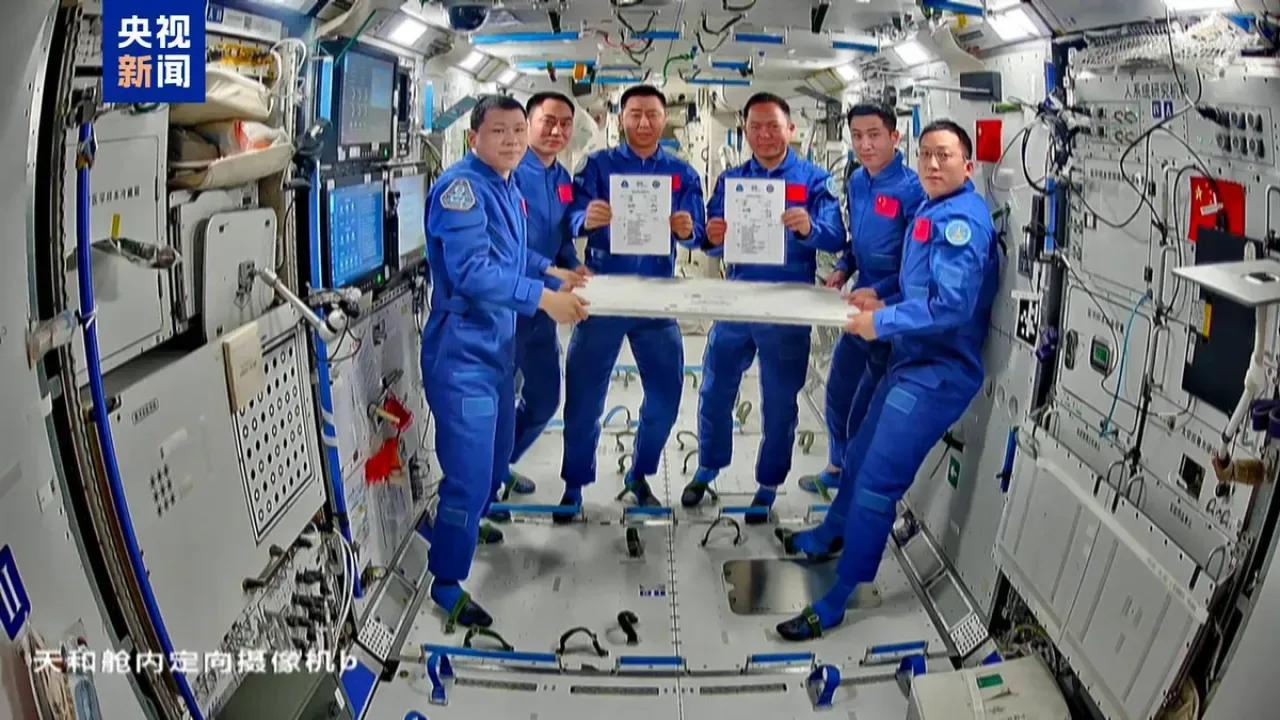 Çinli Astronotlar, Shenzhou-20 Görevinin Ardından 5 Kasım'da Dünya'ya Dönüyor Çinli Astronotlar, Shenzhou-20 Görevinin Ardından 5 Kasım'da Dünya'ya Dönüyor