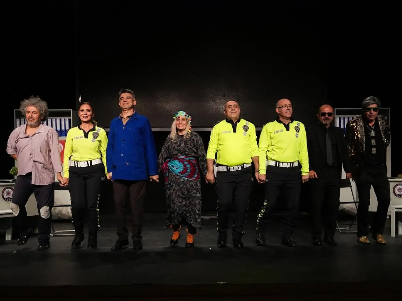 Etimesgut Belediyesi Emekli Tiyatrosu Yeni Sezona "Söz mü?" Oyunuyla Başladı Etimesgut Belediyesi Emekli Tiyatrosu Yeni Sezona "Söz mü?" Oyunuyla Başladı