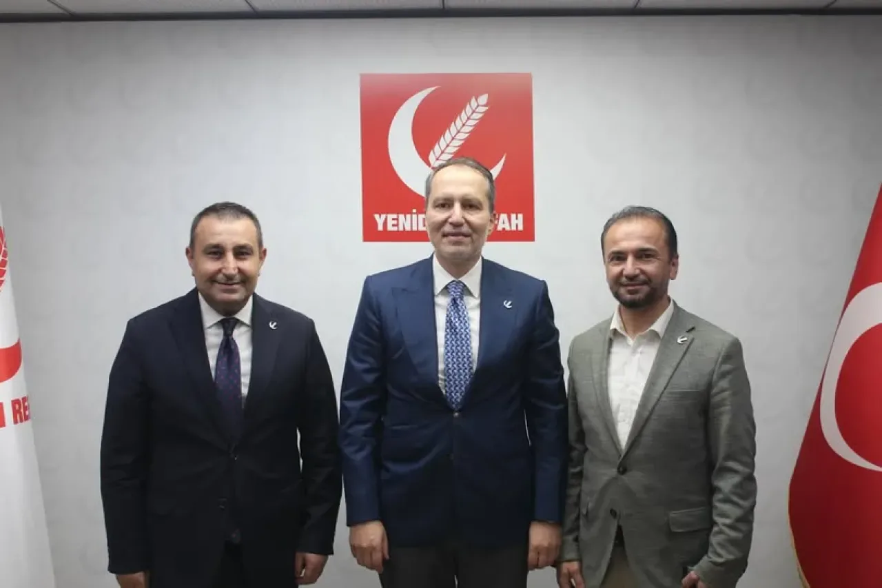 Yeniden Refah Partisi'nde İl Başkanı Ziyareti Yeniden Refah Partisi'nde İl Başkanı Ziyareti