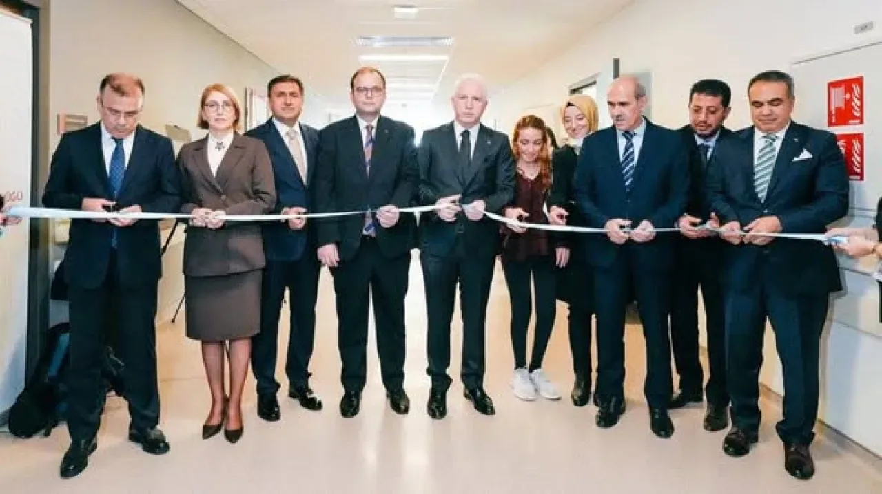 İstanbul'da 15 Yeni Hastane Sınıfı Öğrencilerle Buluştu İstanbul'da 15 Yeni Hastane Sınıfı Öğrencilerle Buluştu