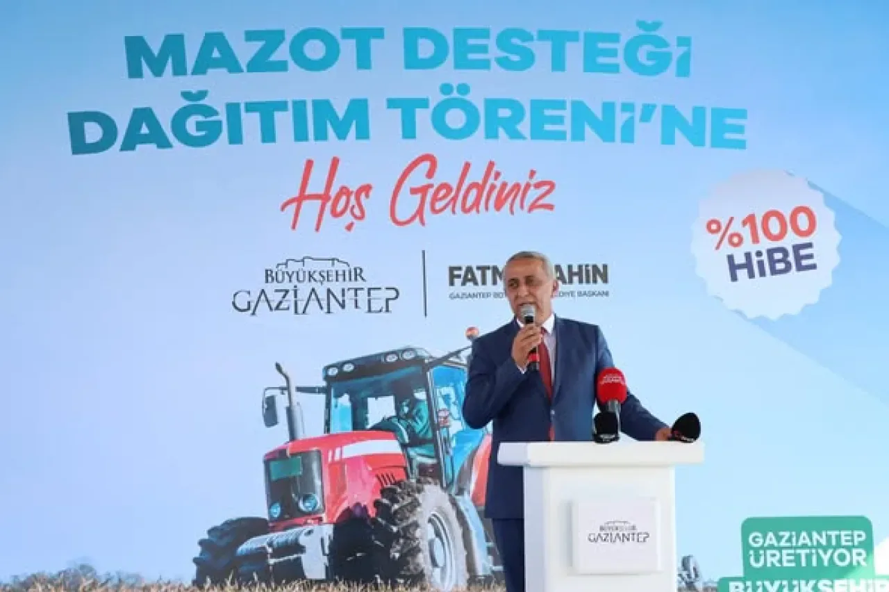 Gaziantep'te Çiftçilere 5 Milyon Litre Mazot Desteği Gaziantep'te Çiftçilere 5 Milyon Litre Mazot Desteği