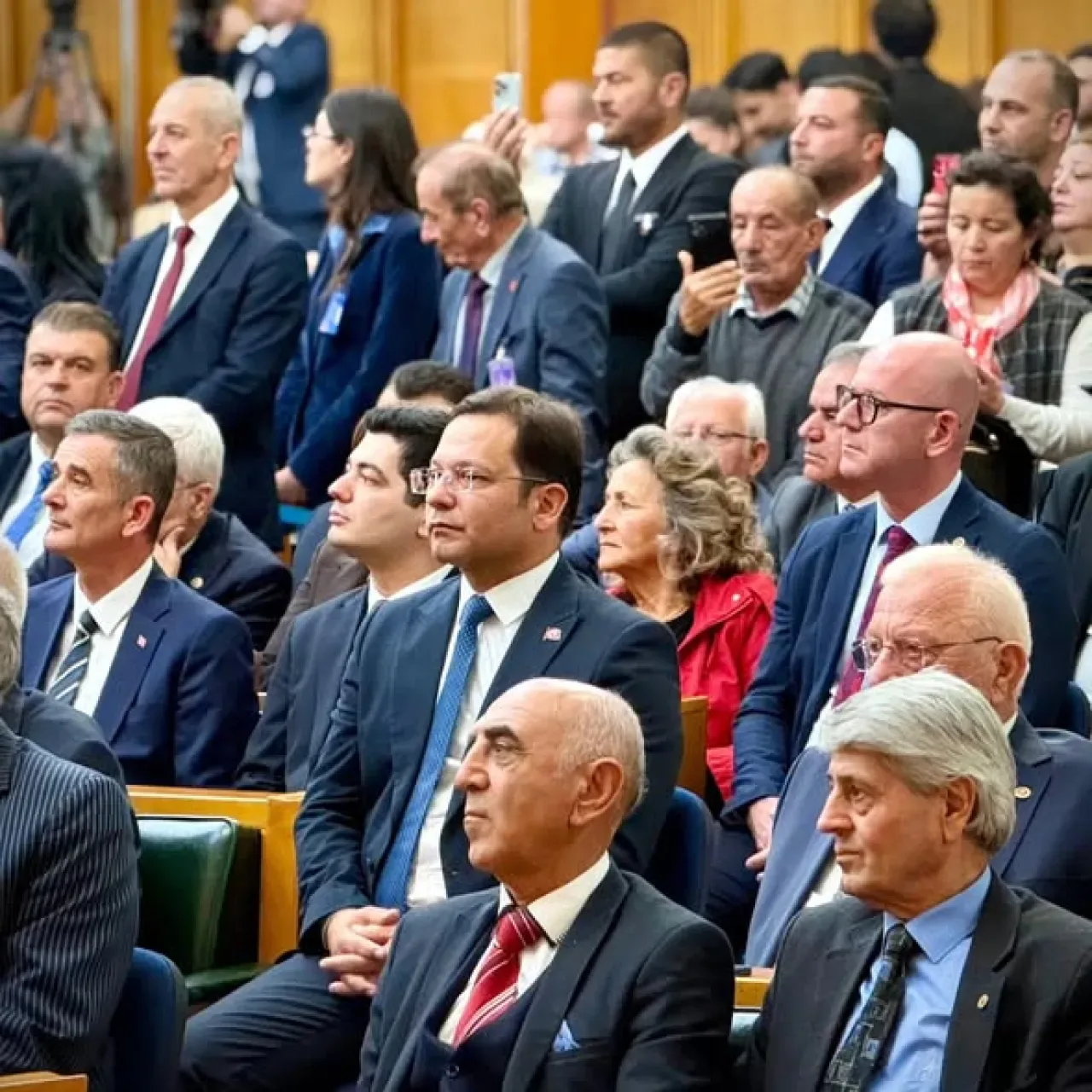 Sındırgı'nın Afet Bölgesi İlan Edilmesi Talebi CHP Grup Toplantısı'nda Gündeme Taşındı Sındırgı'nın Afet Bölgesi İlan Edilmesi Talebi CHP Grup Toplantısı'nda Gündeme Taşındı