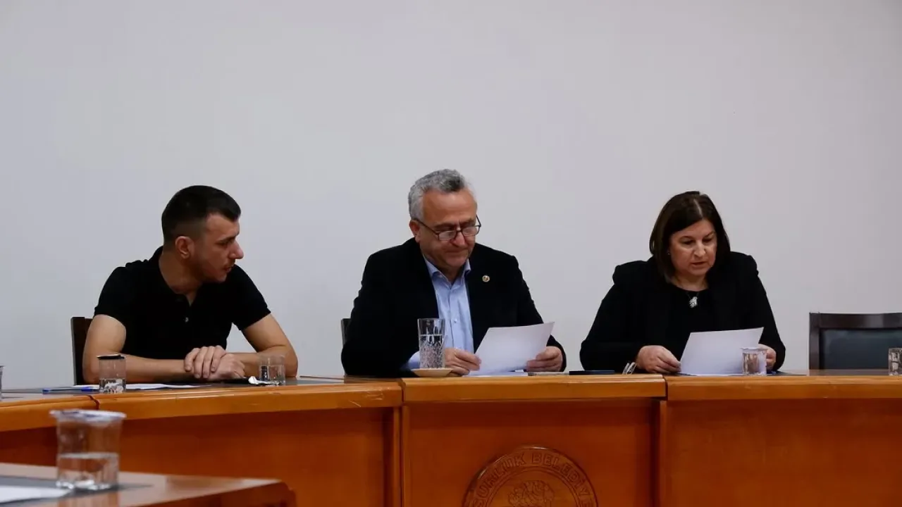 Susurluk'ta Kasım Ayı Meclis Toplantısı Gerçekleştirildi Susurluk'ta Kasım Ayı Meclis Toplantısı Gerçekleştirildi