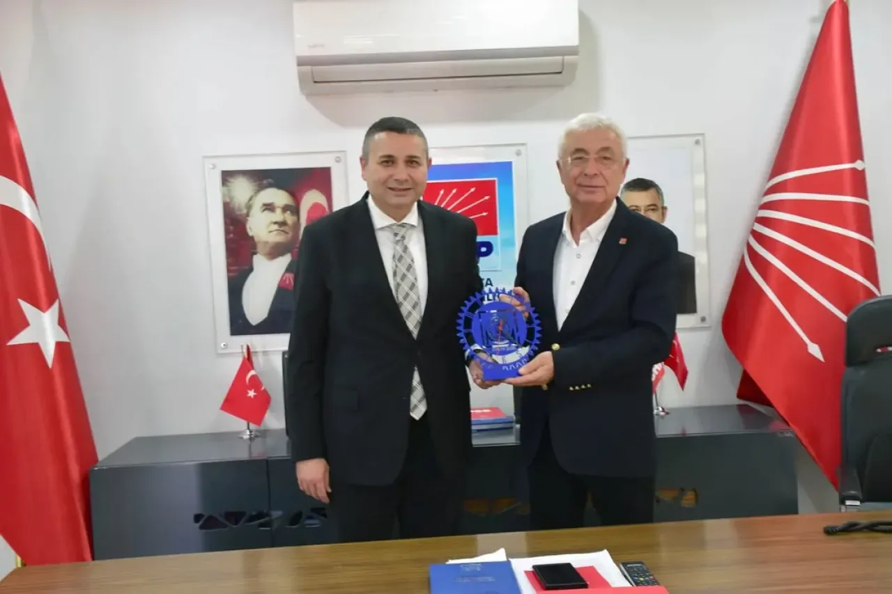 Makina Mühendisleri Odası Antalya Şubesi'nden CHP Antalya İl Başkanı'na Hayırlı Olsun Ziyareti Makina Mühendisleri Odası Antalya Şubesi'nden CHP Antalya İl Başkanı'na Hayırlı Olsun Ziyareti