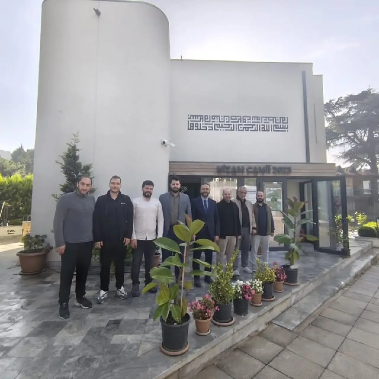Adalar'da Din Görevlileri "İnsan Olmanın Hikayesi" Kitabını Tefekkür Etti Adalar'da Din Görevlileri "İnsan Olmanın Hikayesi" Kitabını Tefekkür Etti