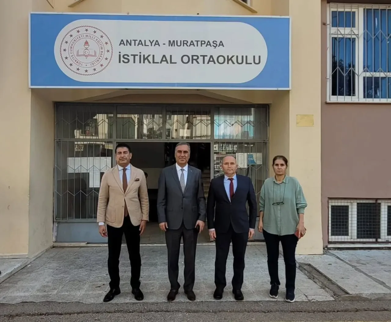 Muratpaşa'da Eğitim Öğretim Faaliyetleri Yerinde Denetlendi Muratpaşa'da Eğitim Öğretim Faaliyetleri Yerinde Denetlendi