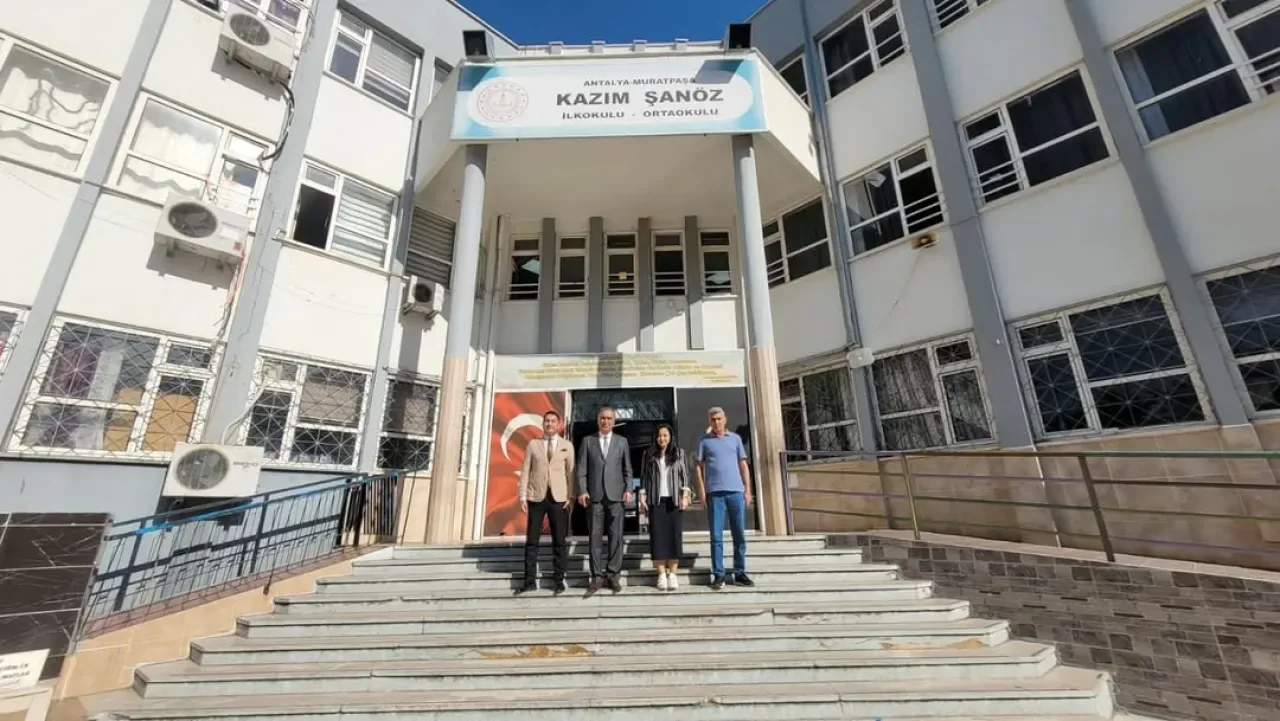 Muratpaşa İlçe Milli Eğitim Müdürü Kazım Şanöz Okullarında İncelemede Bulundu Muratpaşa İlçe Milli Eğitim Müdürü Kazım Şanöz Okullarında İncelemede Bulundu