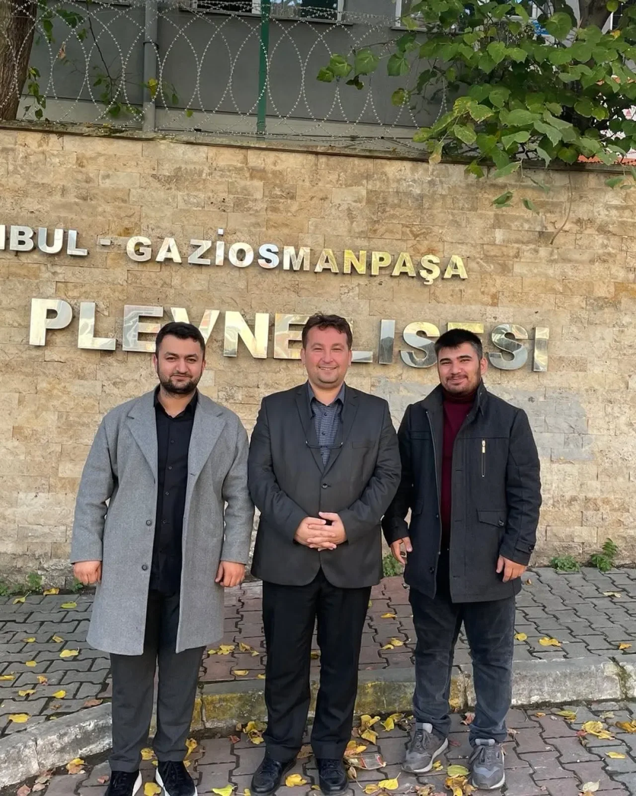 AK Parti Gençlik Kolları Gaziosmanpaşa, Plevne Anadolu Lisesi'nde Eğitim İstişaresi Yaptı AK Parti Gençlik Kolları Gaziosmanpaşa, Plevne Anadolu Lisesi'nde Eğitim İstişaresi Yaptı