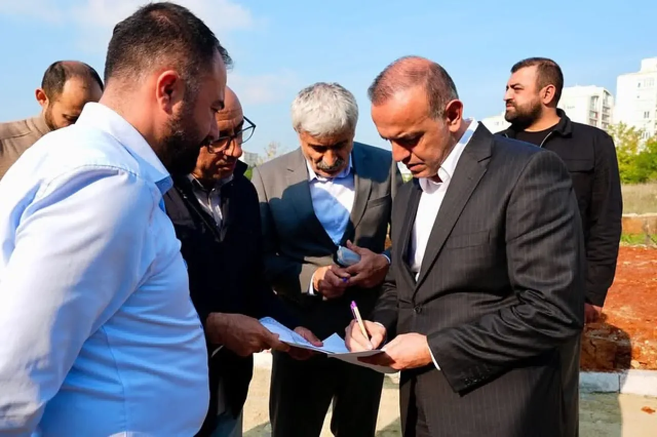 Sancaktepe'de Altyapı ve Yol Çalışmaları Hız Kesmiyor Sancaktepe'de Altyapı ve Yol Çalışmaları Hız Kesmiyor
