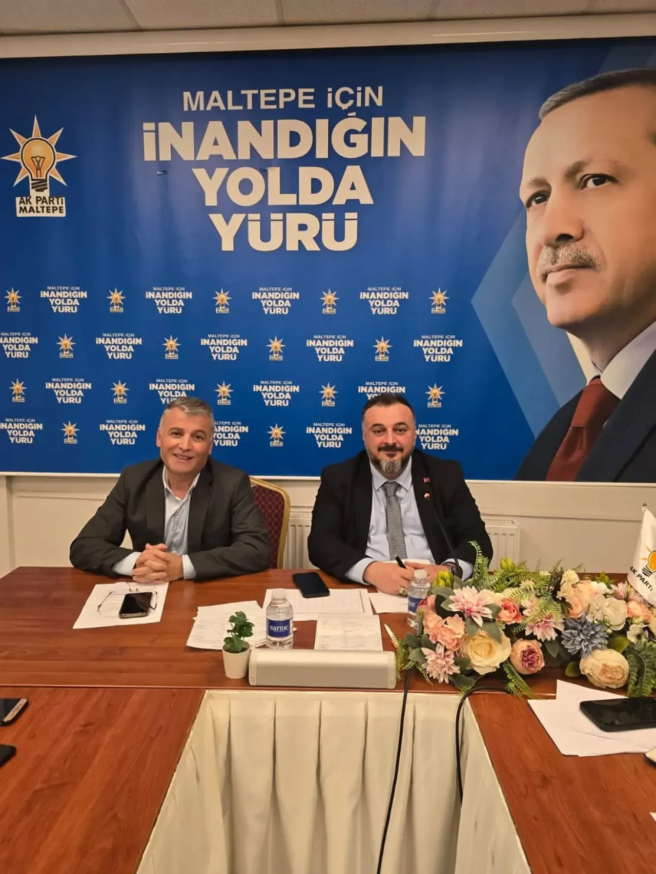 AK Parti Maltepe'de Haftalık Değerlendirme ve Yeni Projeler Gündemde AK Parti Maltepe'de Haftalık Değerlendirme ve Yeni Projeler Gündemde