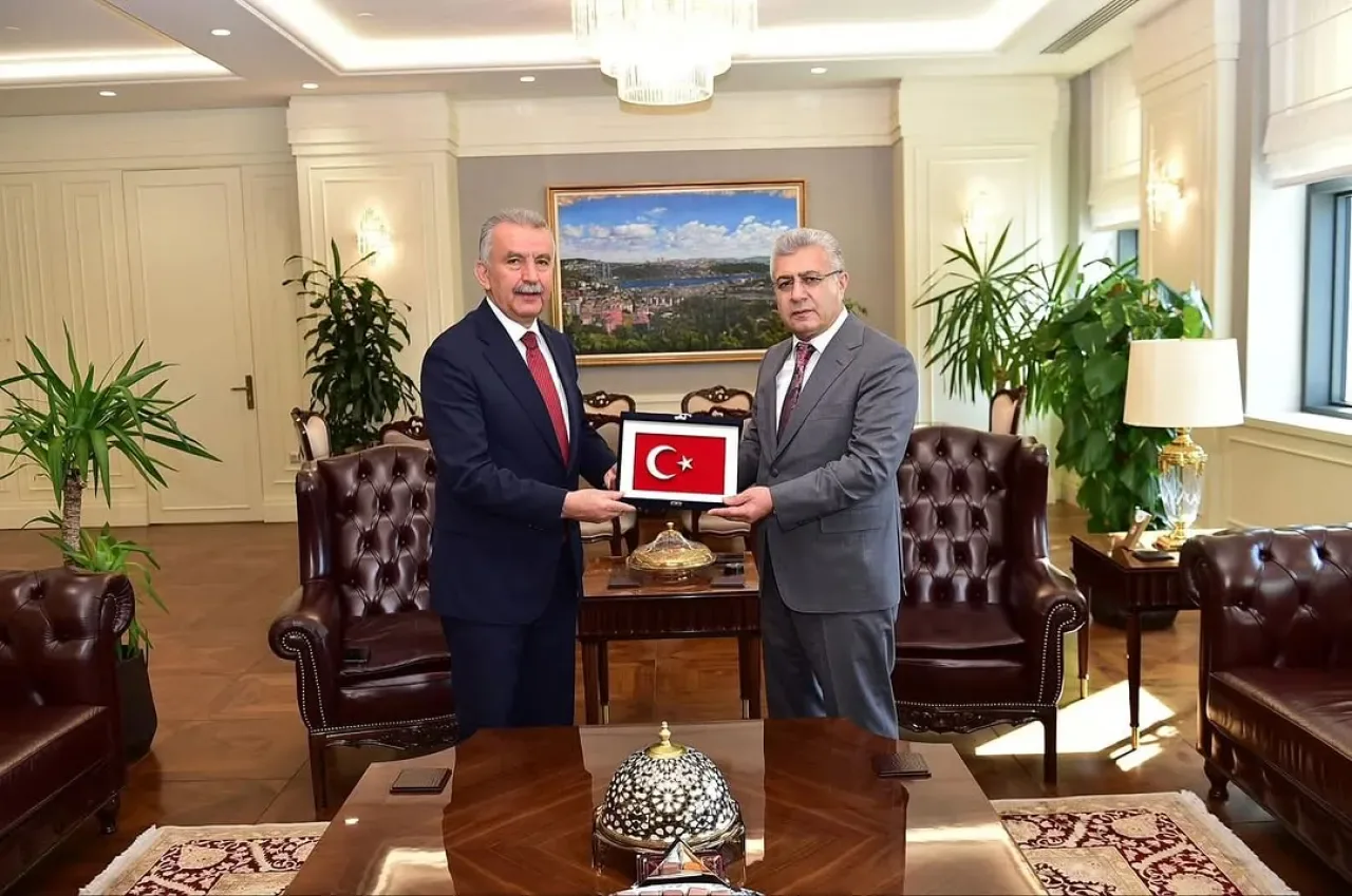 Çamlıdere Belediye Başkanı Adem Ceylan, Yargıtay Cumhuriyet Başsavcısı Muhsin Şentürk'ü Ziyaret Etti Çamlıdere Belediye Başkanı Adem Ceylan, Yargıtay Cumhuriyet Başsavcısı Muhsin Şentürk'ü Ziyaret Etti