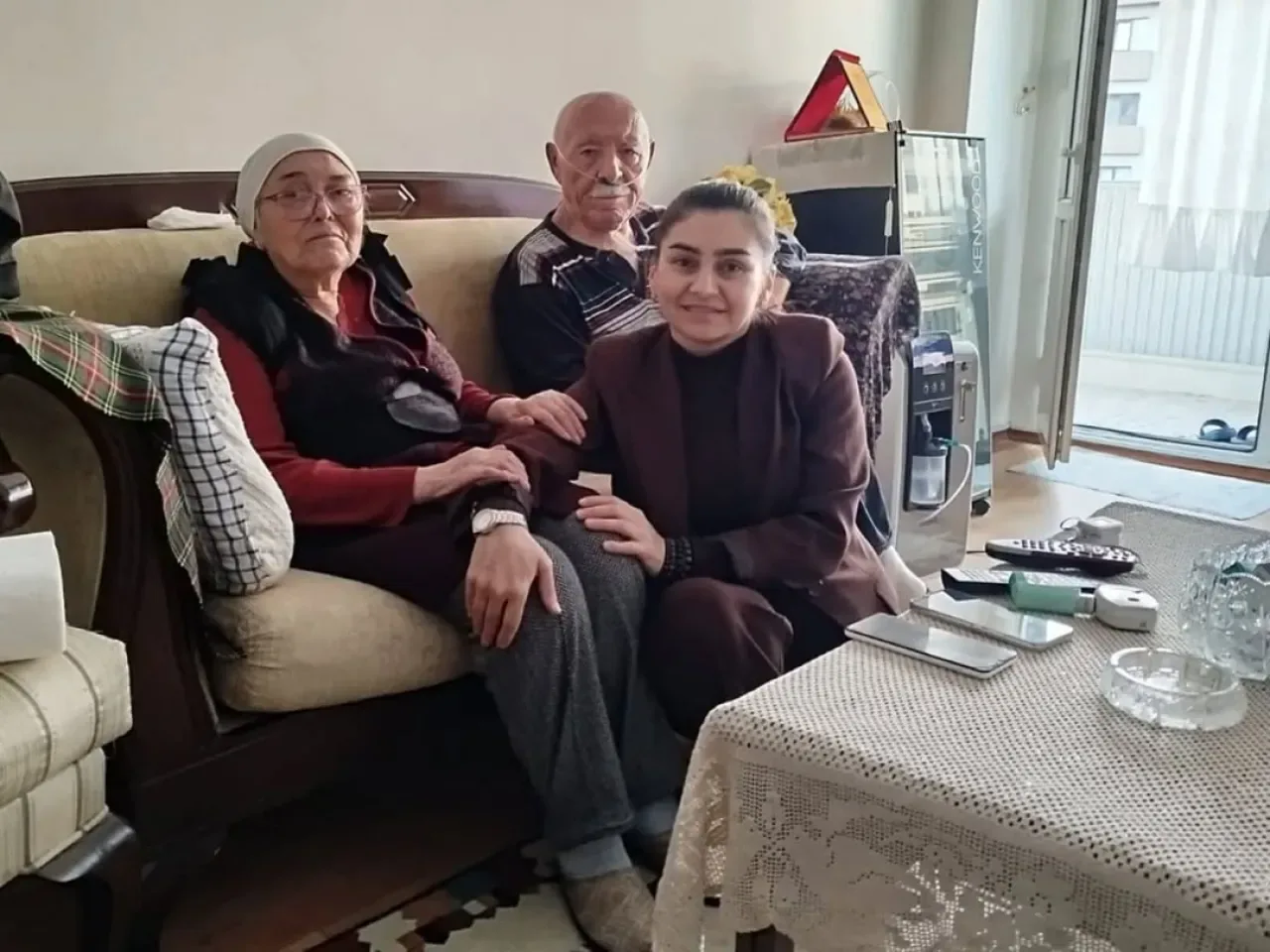 AK Parti Maltepe Kadın Kolları'ndan Eski Başkana Vefa Ziyareti AK Parti Maltepe Kadın Kolları'ndan Eski Başkana Vefa Ziyareti