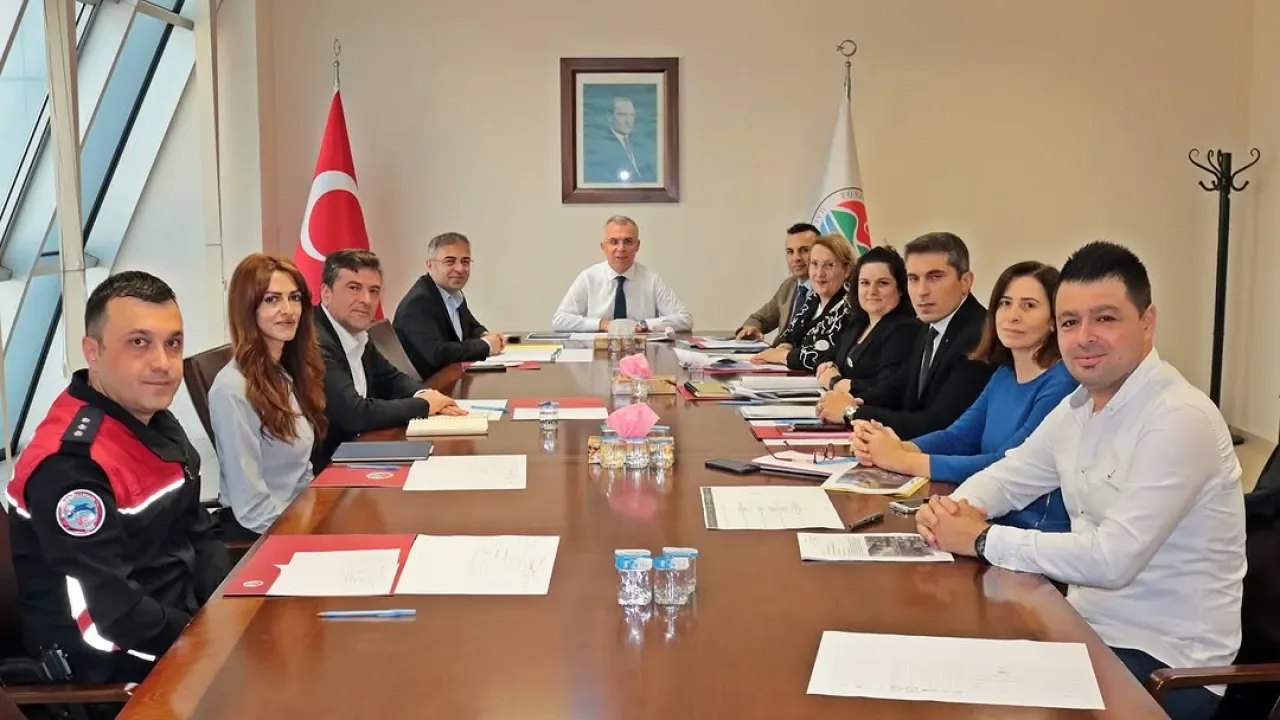 Maltepe'de Metruk Binalar Komisyonu Toplantısı Yapıldı Maltepe'de Metruk Binalar Komisyonu Toplantısı Yapıldı