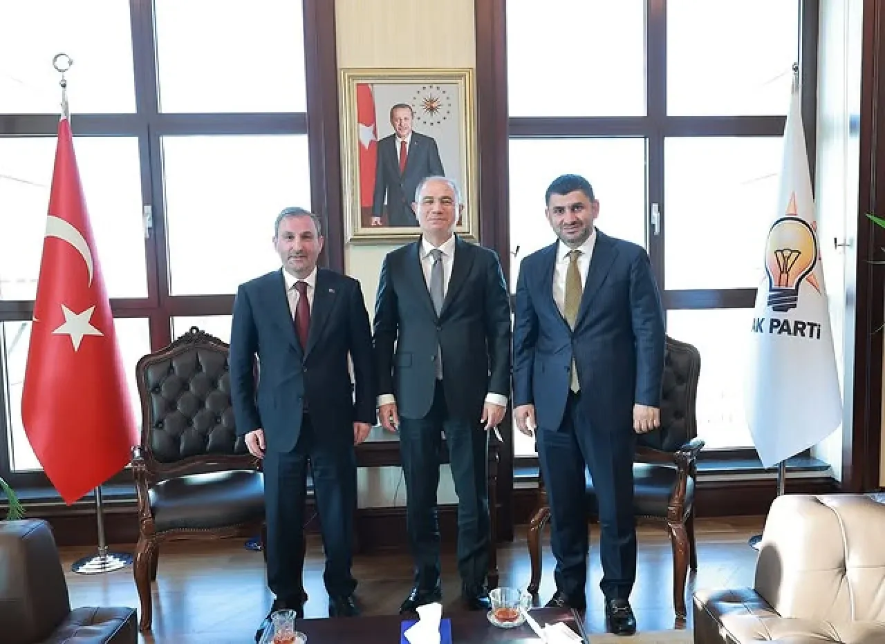 AK Partili Heyet Sultanbeyli'de Bir Araya Geldi AK Partili Heyet Sultanbeyli'de Bir Araya Geldi