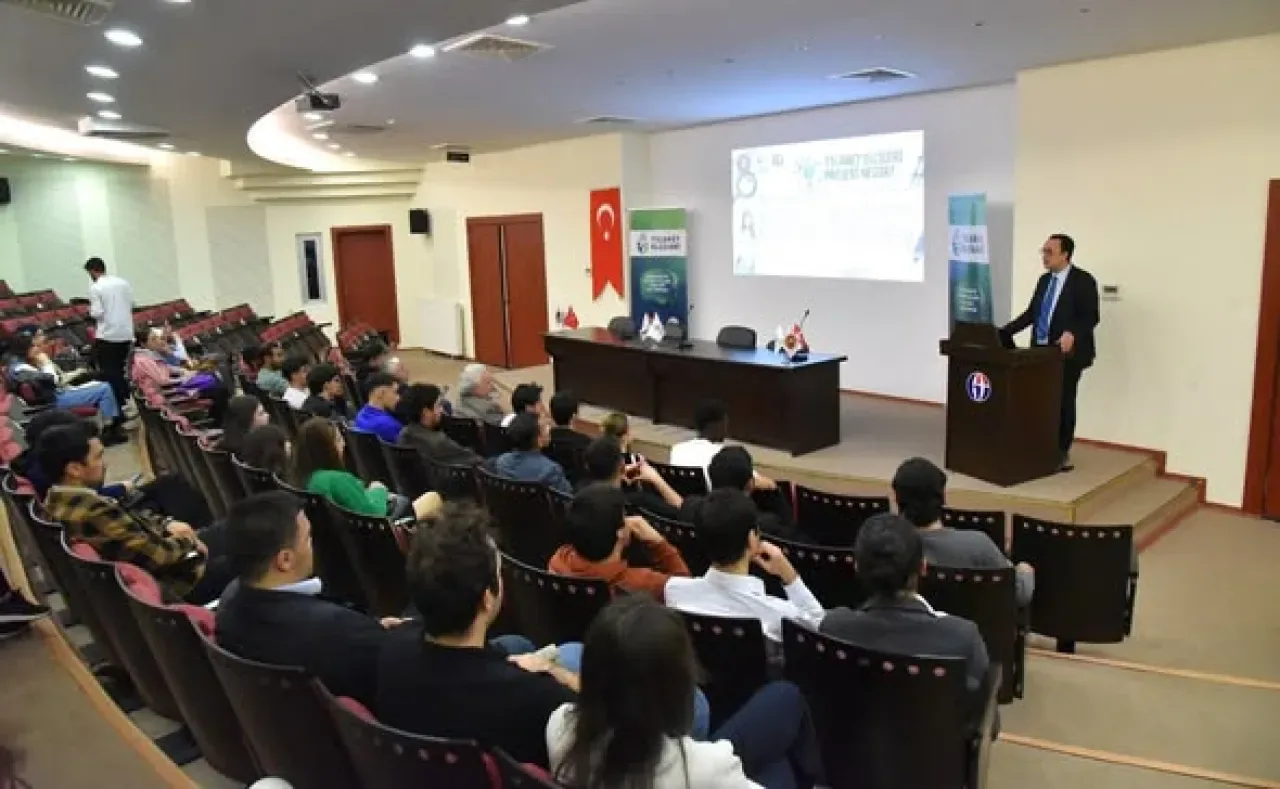 Gaziantep'te Yabancı Uyruklu Öğrenciler İçin Ticaret Elçileri Projesi Başlatıldı Gaziantep'te Yabancı Uyruklu Öğrenciler İçin Ticaret Elçileri Projesi Başlatıldı