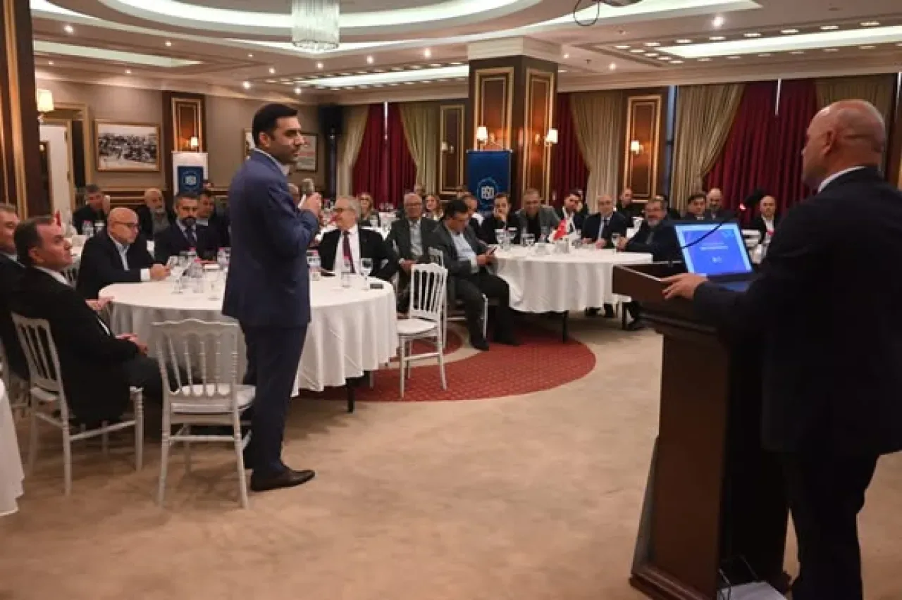 Balıkesir'de Dış Ticaret Teşvikleri Masaya Yatırıldı Balıkesir'de Dış Ticaret Teşvikleri Masaya Yatırıldı