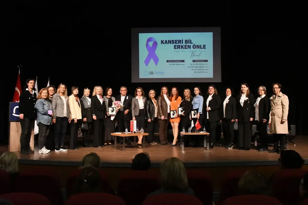 Balıkesir'de "Kanseri Bil, Erken Önle" Paneli: Erken Teşhisin Hayati Rolü Vurgulandı Balıkesir'de "Kanseri Bil, Erken Önle" Paneli: Erken Teşhisin Hayati Rolü Vurgulandı