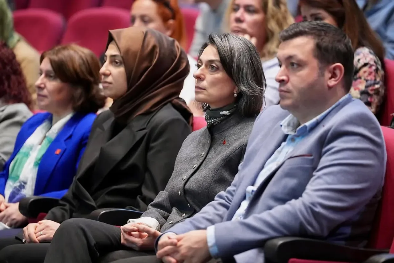 Filistin'de Travma ve İyileşme Mücadeleleri Üsküdar'da Konuşuldu Filistin'de Travma ve İyileşme Mücadeleleri Üsküdar'da Konuşuldu
