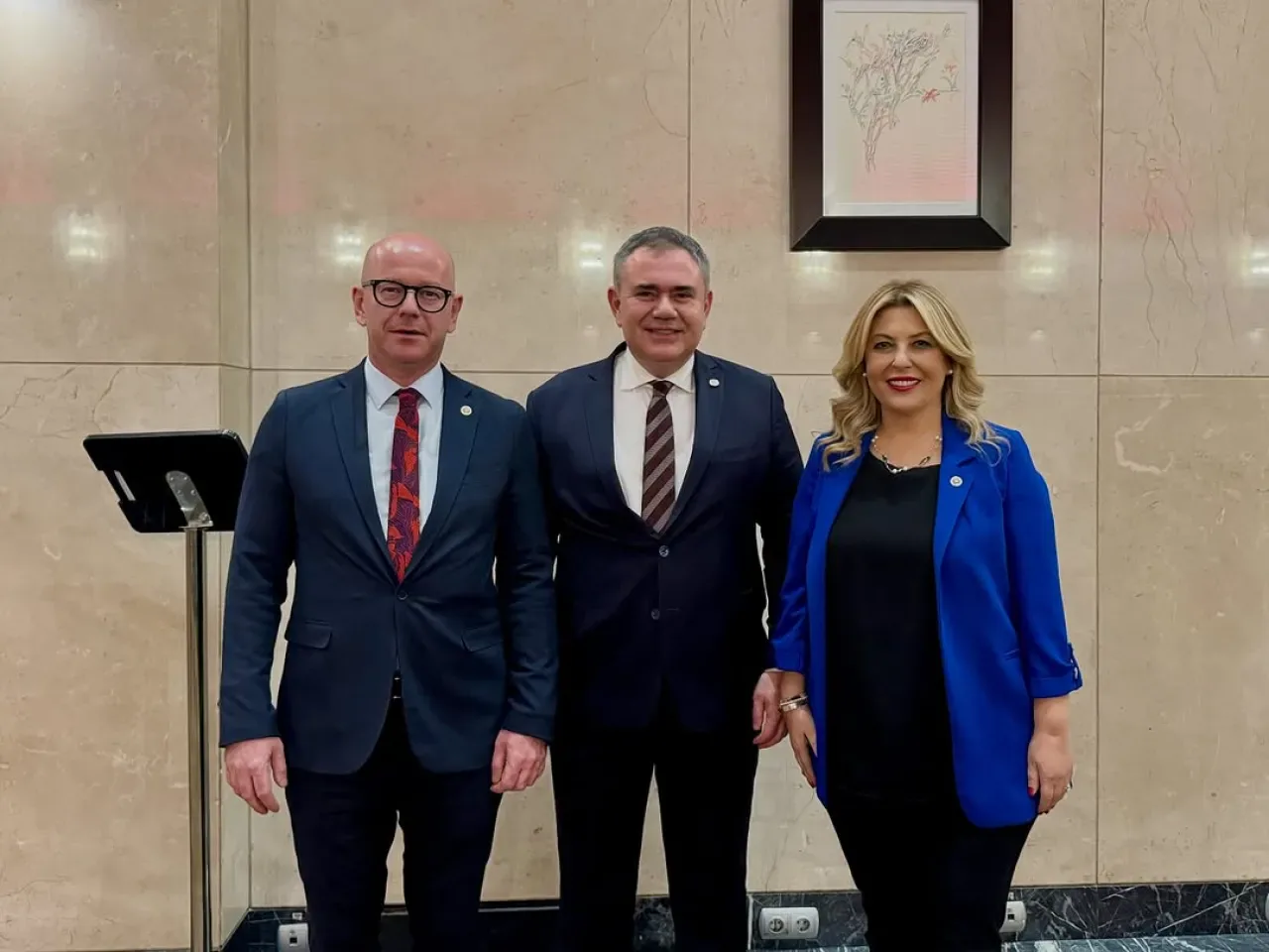 CHP'li Milletvekilleri Türk Eczacıları Birliği Gecesinde Meslektaşlarla Buluştu CHP'li Milletvekilleri Türk Eczacıları Birliği Gecesinde Meslektaşlarla Buluştu