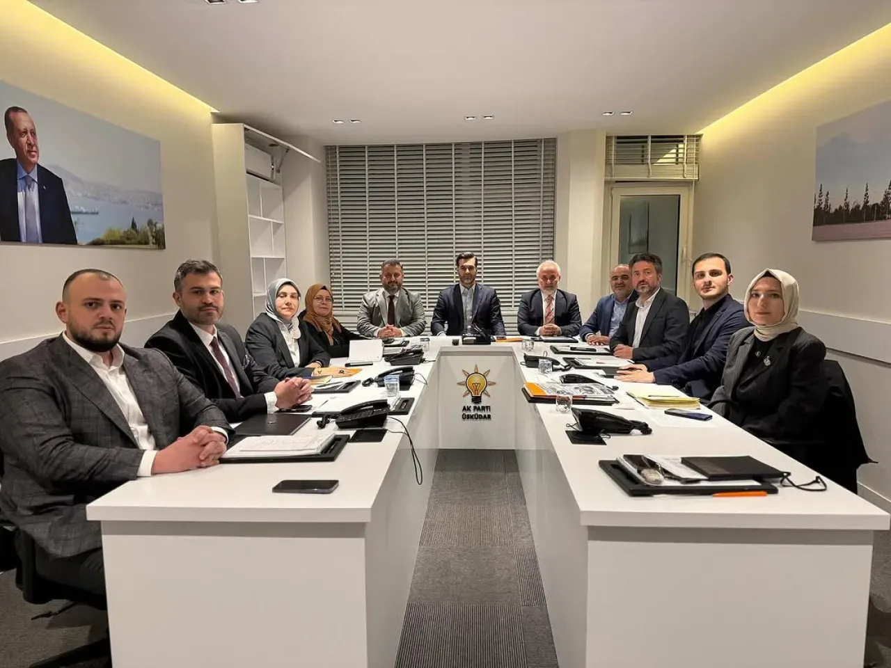AK Parti Üsküdar'da Haftalık Olağan Kurul Toplantısı Gerçekleştirildi AK Parti Üsküdar'da Haftalık Olağan Kurul Toplantısı Gerçekleştirildi