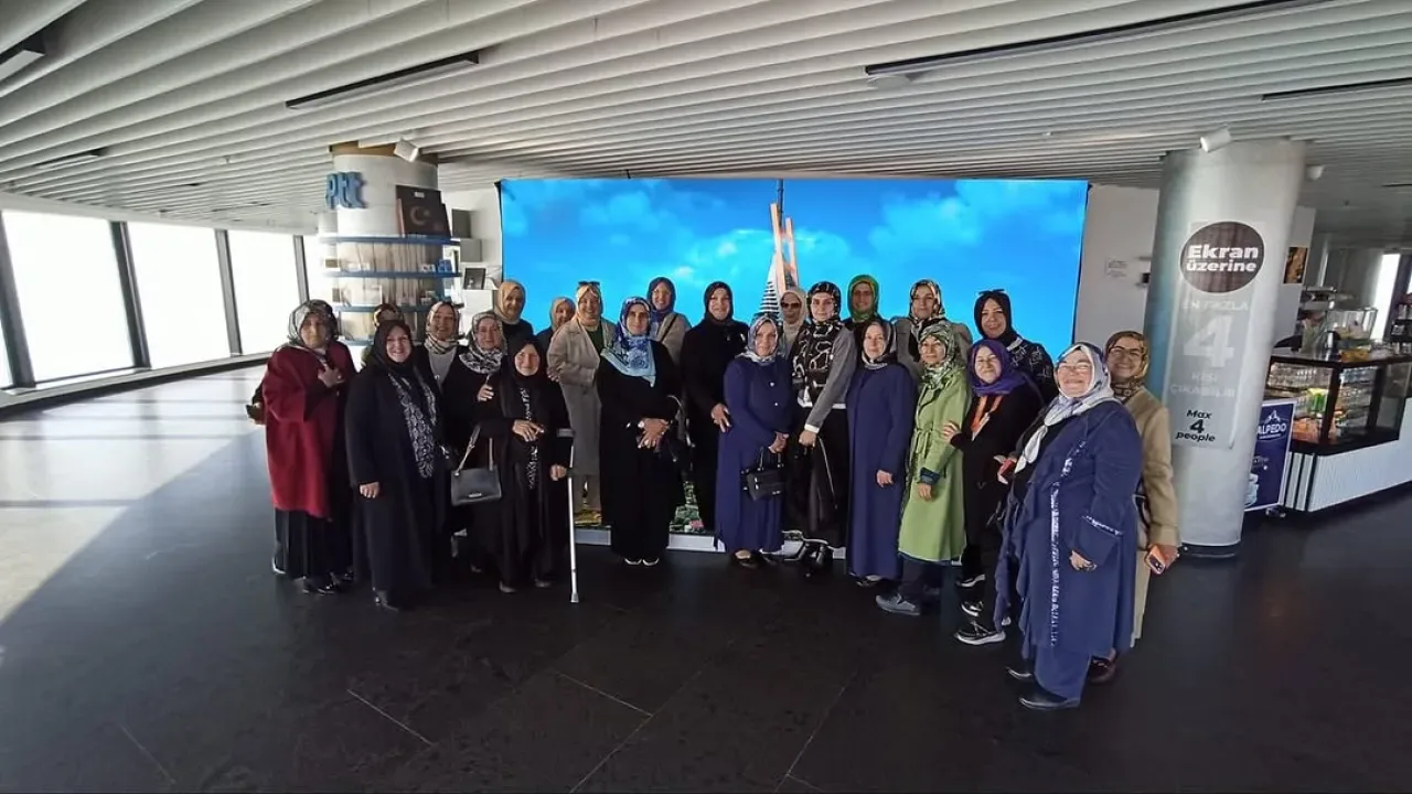 İstanbul'da Çamlıca Kulesi'nde Hak Temelli Kahvaltı Buluşması İstanbul'da Çamlıca Kulesi'nde Hak Temelli Kahvaltı Buluşması