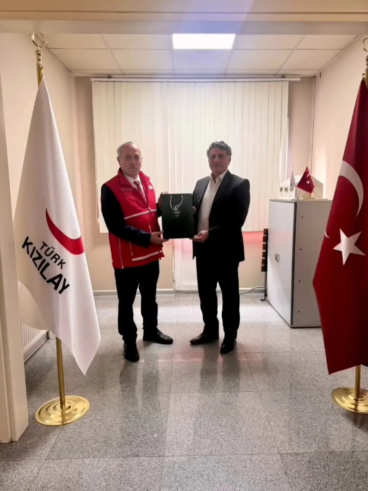 Yeşilay Pendik Şubesi, Kızılay Haftası'nı Ziyaretle Kutladı Yeşilay Pendik Şubesi, Kızılay Haftası'nı Ziyaretle Kutladı