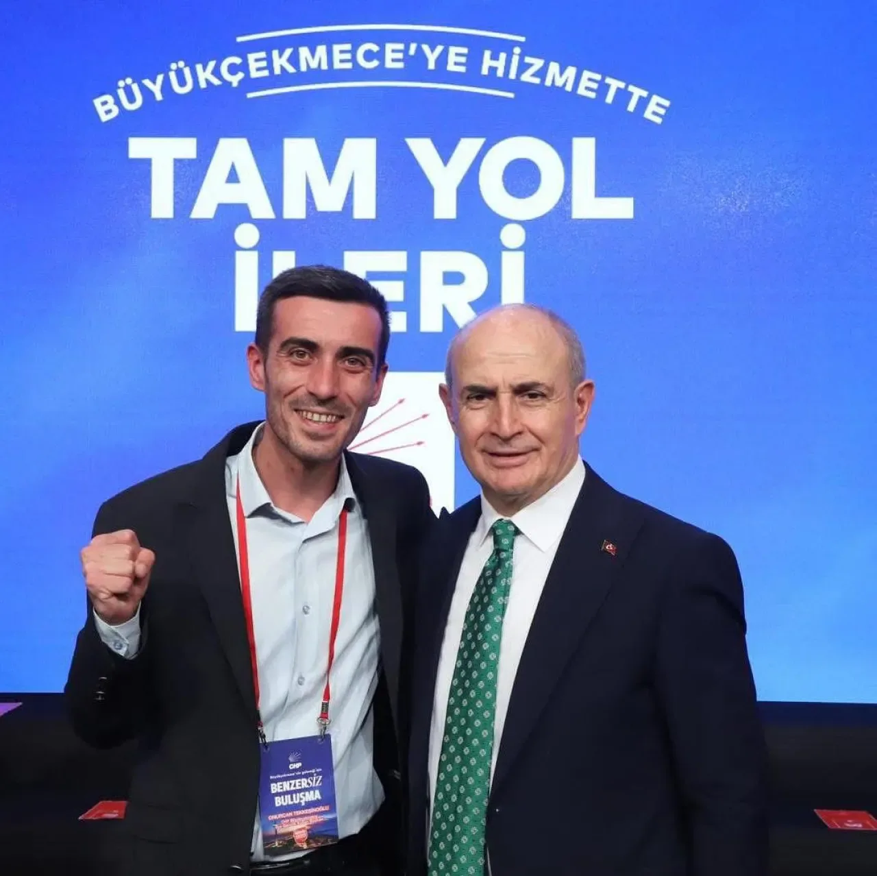 Onurcan Tekkeşinoğlu CHP İstanbul İl Başkan Yardımcılığı'na Seçildi Onurcan Tekkeşinoğlu CHP İstanbul İl Başkan Yardımcılığı'na Seçildi