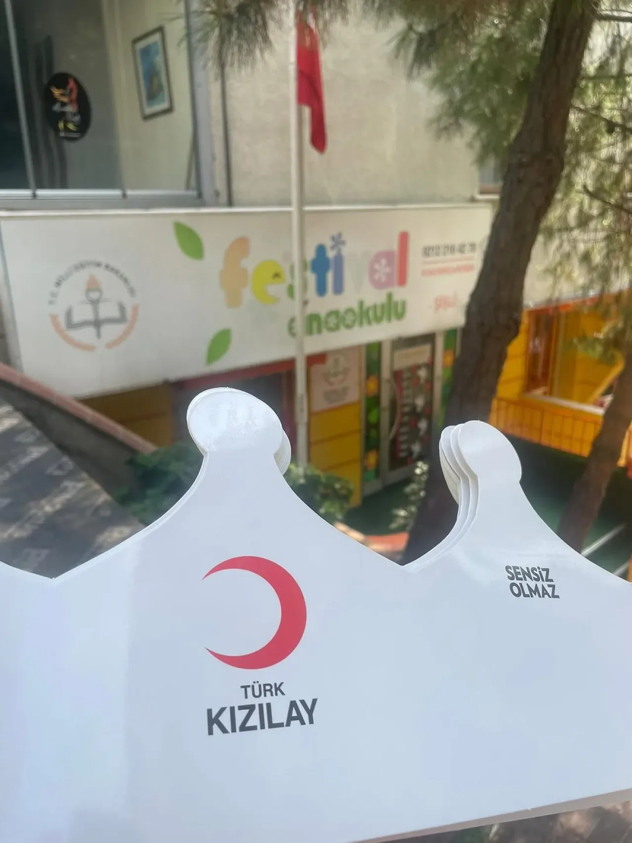 Kızılay Haftası'nda Minik Yürekler Bilinçlendi Kızılay Haftası'nda Minik Yürekler Bilinçlendi