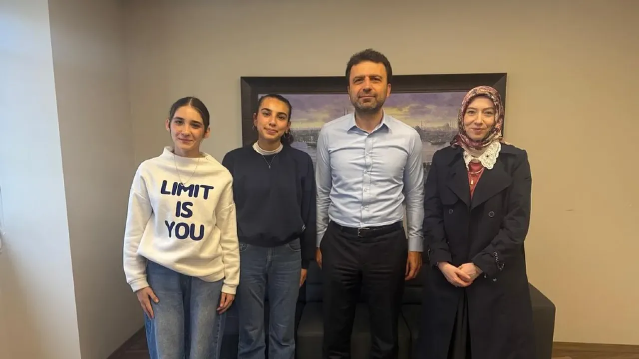Antalya'da Milletvekili Köse'den Teşekkür ve Kutlama Mesajı Antalya'da Milletvekili Köse'den Teşekkür ve Kutlama Mesajı