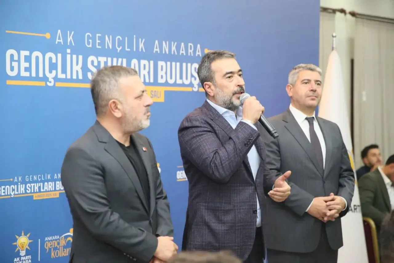 AK Parti Sincan'da Gençlik STK Buluşması Gerçekleştirildi AK Parti Sincan'da Gençlik STK Buluşması Gerçekleştirildi