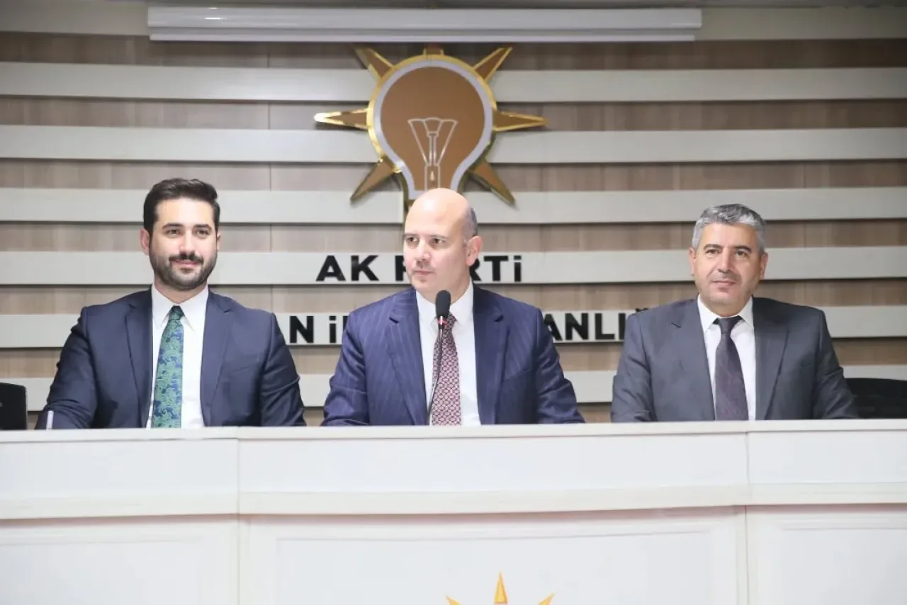 AK Parti Sincan'da Genişletilmiş Yönetim Kurulu Toplantısı Yapıldı AK Parti Sincan'da Genişletilmiş Yönetim Kurulu Toplantısı Yapıldı