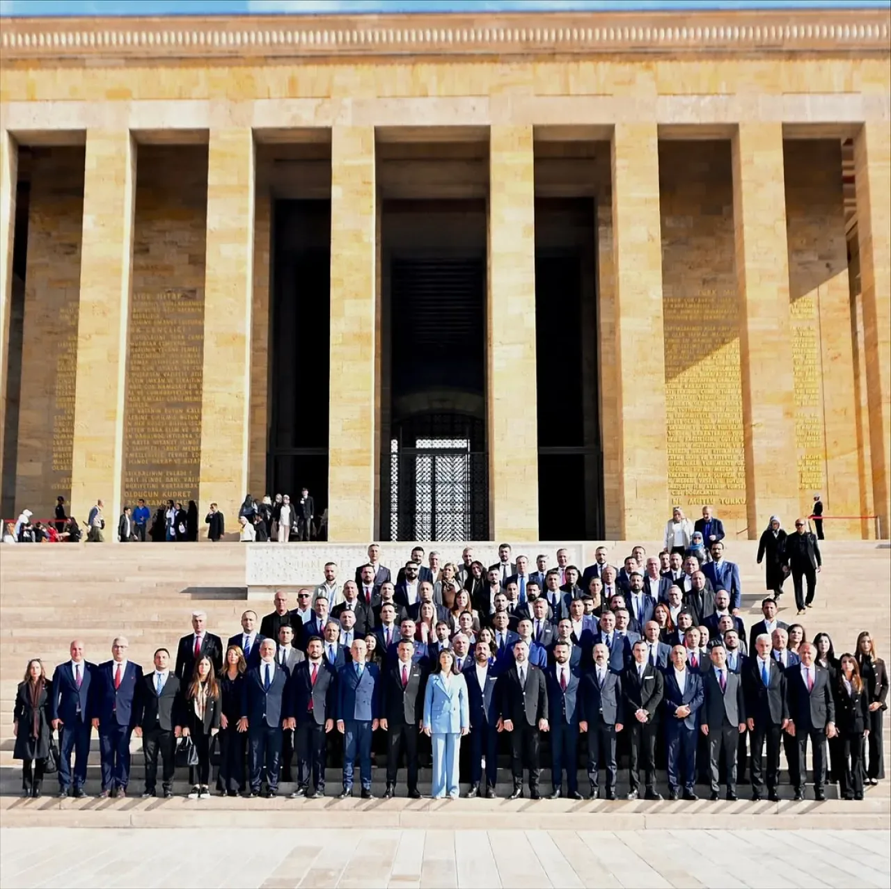 CHP'li Yöneticilerden Anıtkabir'de Anma Ziyareti CHP'li Yöneticilerden Anıtkabir'de Anma Ziyareti