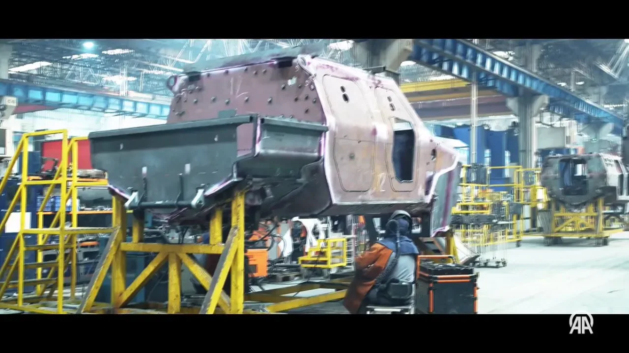 Otokar, Romanya'ya 857 Milyon Euro'luk Zırhlı Araç İhracatı İçin Yoğun Üretimde Otokar, Romanya'ya 857 Milyon Euro'luk Zırhlı Araç İhracatı İçin Yoğun Üretimde