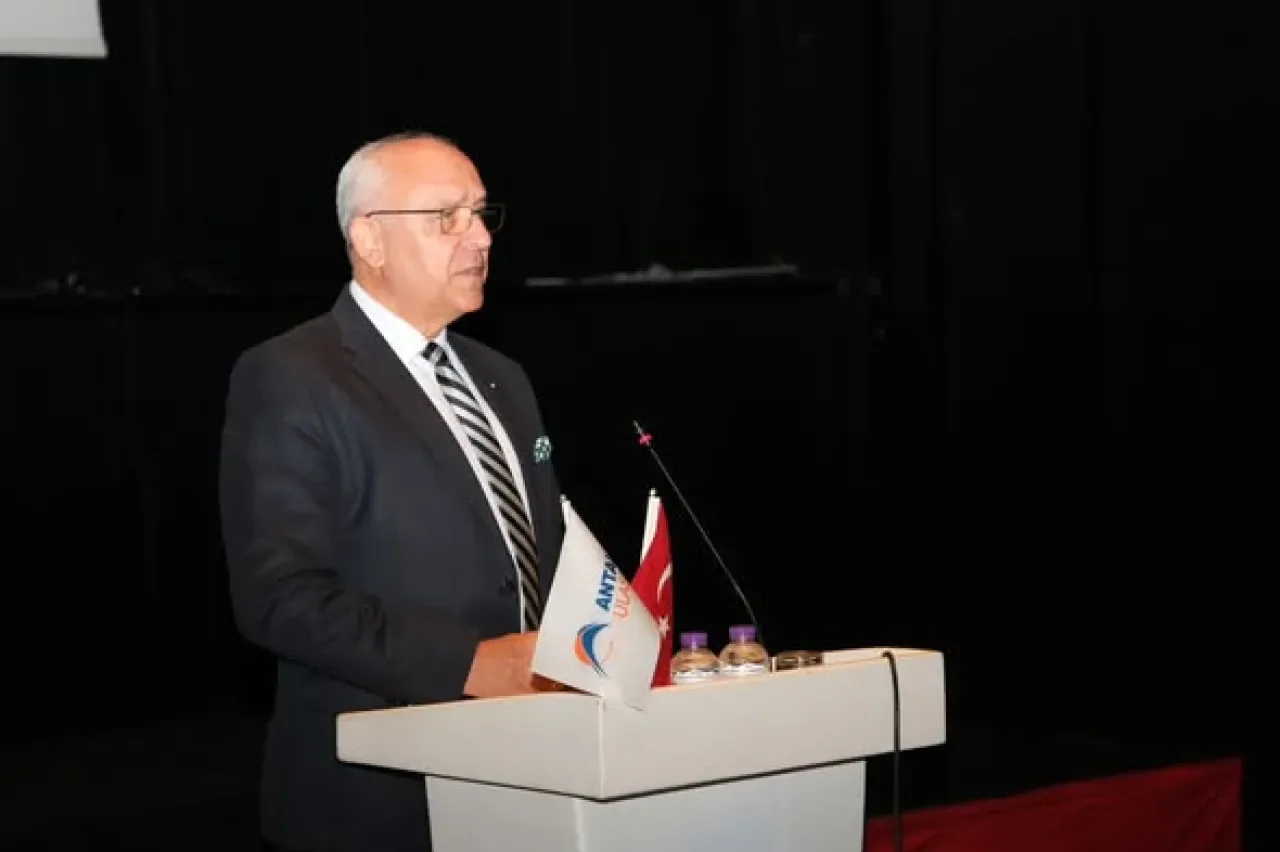 TÜRSİD Olağanüstü Genel Kurulu Antalya'da Gerçekleştirildi TÜRSİD Olağanüstü Genel Kurulu Antalya'da Gerçekleştirildi