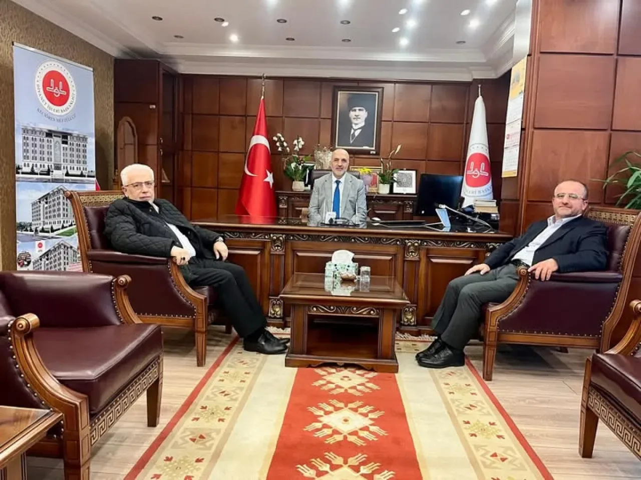 Keçiören İlçe Müftüsü Mustafa Akdağ'a Hayırlı Olsun Ziyareti Keçiören İlçe Müftüsü Mustafa Akdağ'a Hayırlı Olsun Ziyareti
