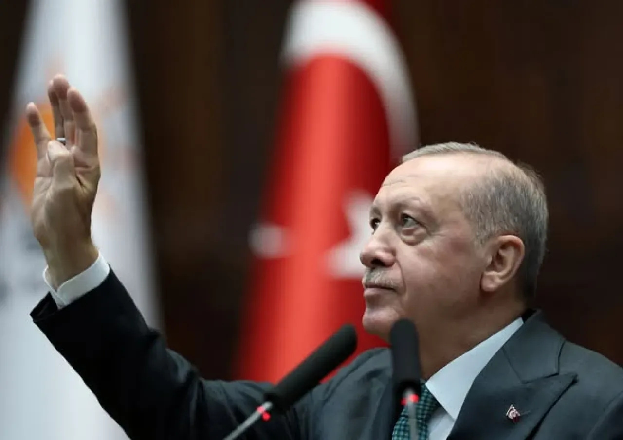 AK Parti Bursa Milletvekili Emine Yavuz Gözgeç TBMM Grup Toplantısında AK Parti Bursa Milletvekili Emine Yavuz Gözgeç TBMM Grup Toplantısında