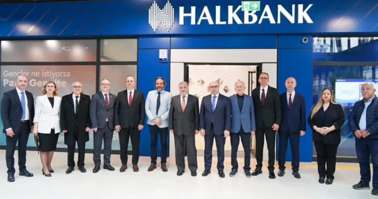 Marmara Üniversitesi'nde Halkbank Şube Açıldı Marmara Üniversitesi'nde Halkbank Şube Açıldı